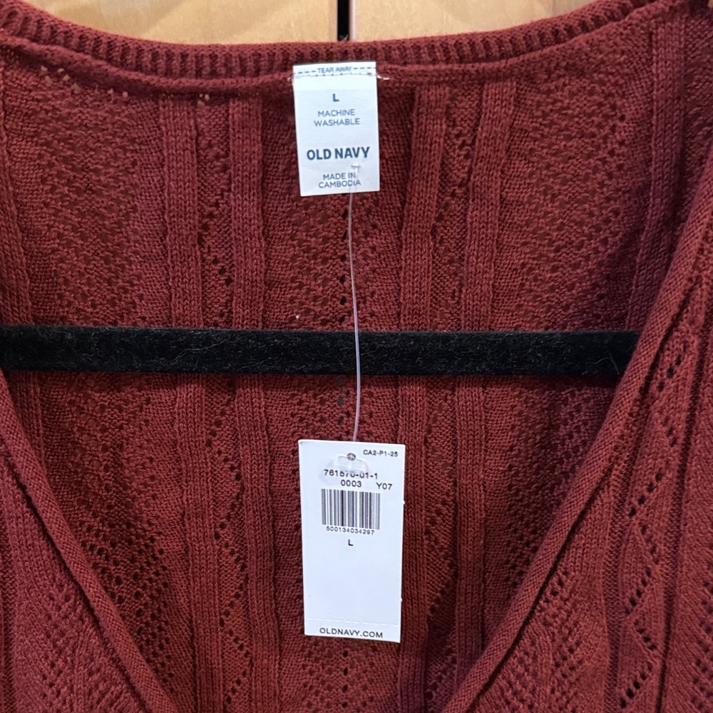 Old Navy Women's Sleeveless Crochet Tie-Front Top - Picture 2 of 4